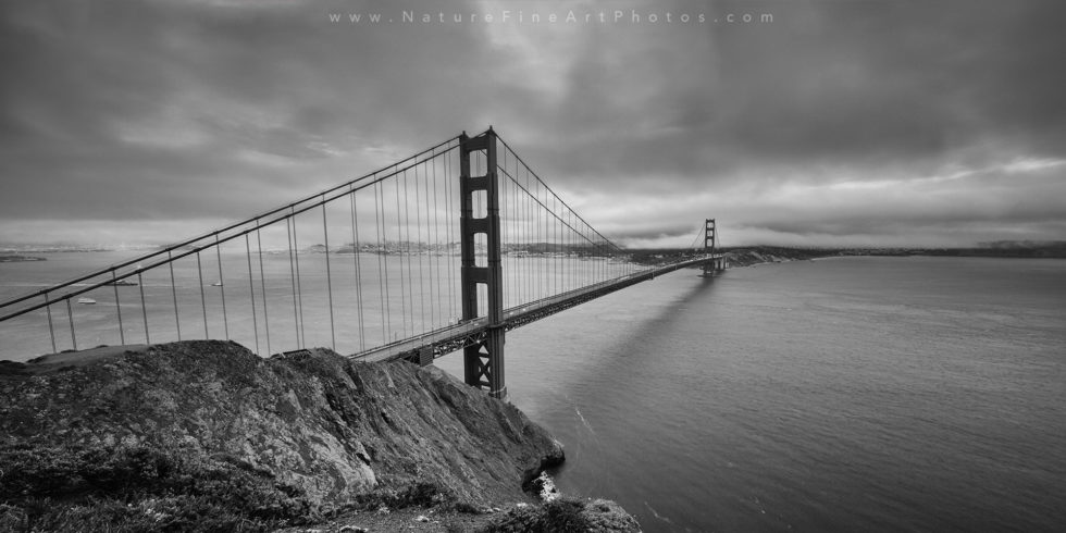 Golden gate bridge in San Francisco panorama